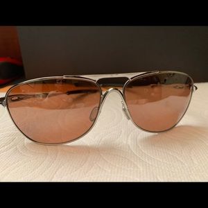 Oakley Crosshair sunglasses:Rose colored lenses